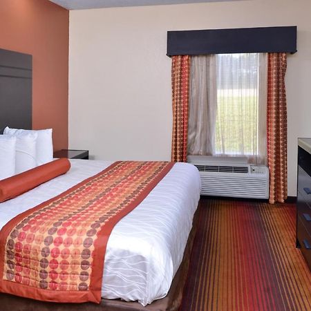 America'S Best Value Inn & Suites-Clinton Bagian luar foto