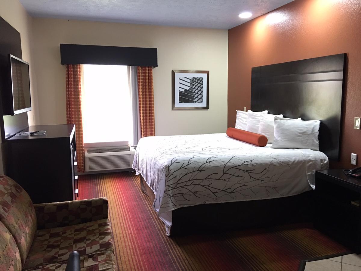 America'S Best Value Inn & Suites-Clinton Bagian luar foto