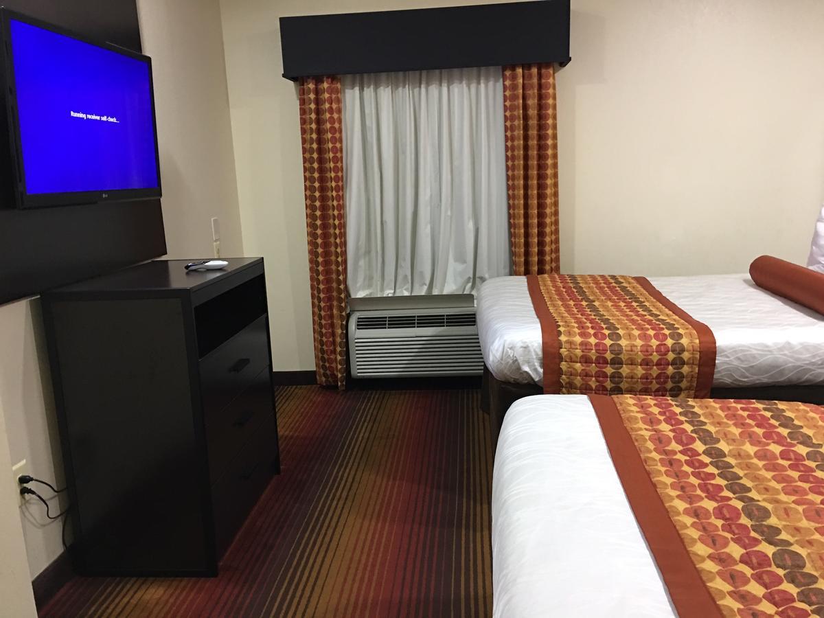 America'S Best Value Inn & Suites-Clinton Bagian luar foto