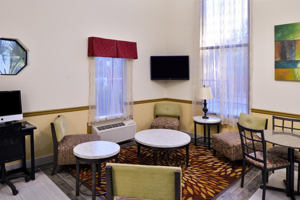 America'S Best Value Inn & Suites-Clinton Bagian luar foto