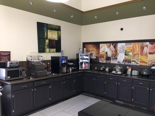 America'S Best Value Inn & Suites-Clinton Bagian luar foto
