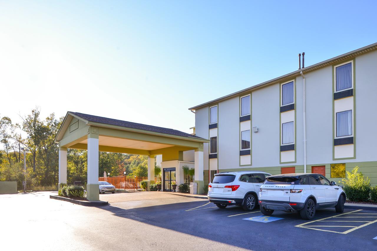 America'S Best Value Inn & Suites-Clinton Bagian luar foto