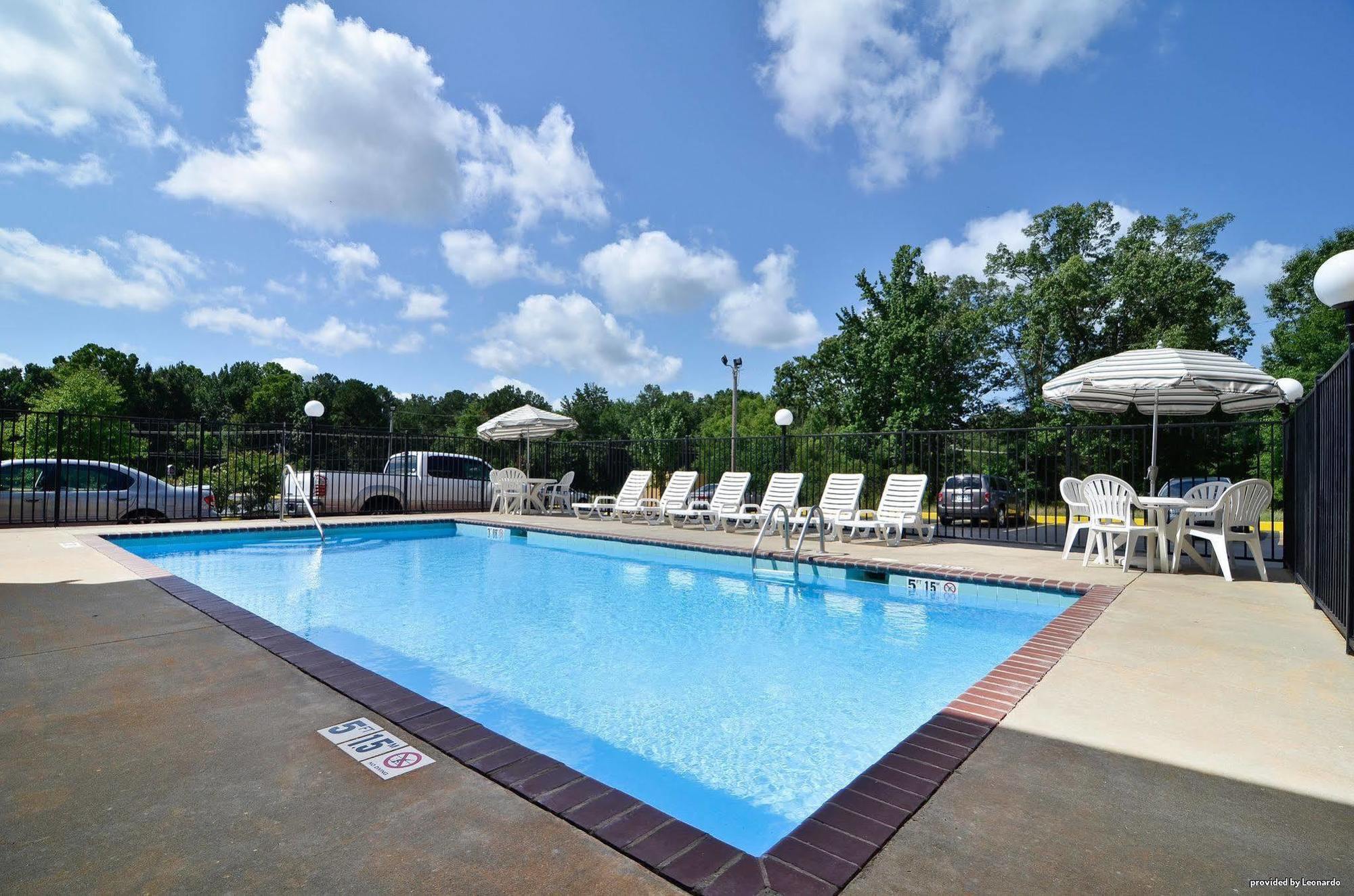 America'S Best Value Inn & Suites-Clinton Bagian luar foto
